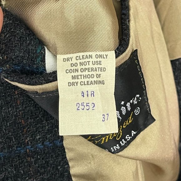 Dobbshire Dark Gray Plaid Sport Coat 100 % Pure Wool Blazer Men's Size 41R - Picture 9 of 11